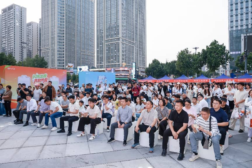 悦行越出彩！“都市智趣SUV”比亚迪全新