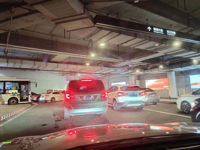 开起来像电车,百公里油耗6.2升,雅阁锐·混动3年3.1万公里体验