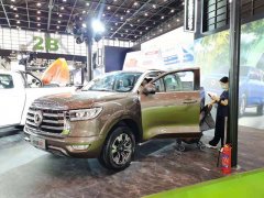 <b>2021中原国际车展进行时 长城皮卡展台热浪袭来</b>