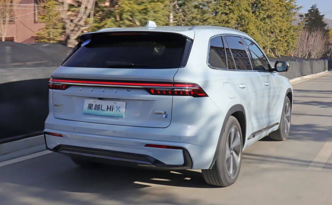 试驾吉利星越L混动：动力比丰田本田强，但细节还得改进