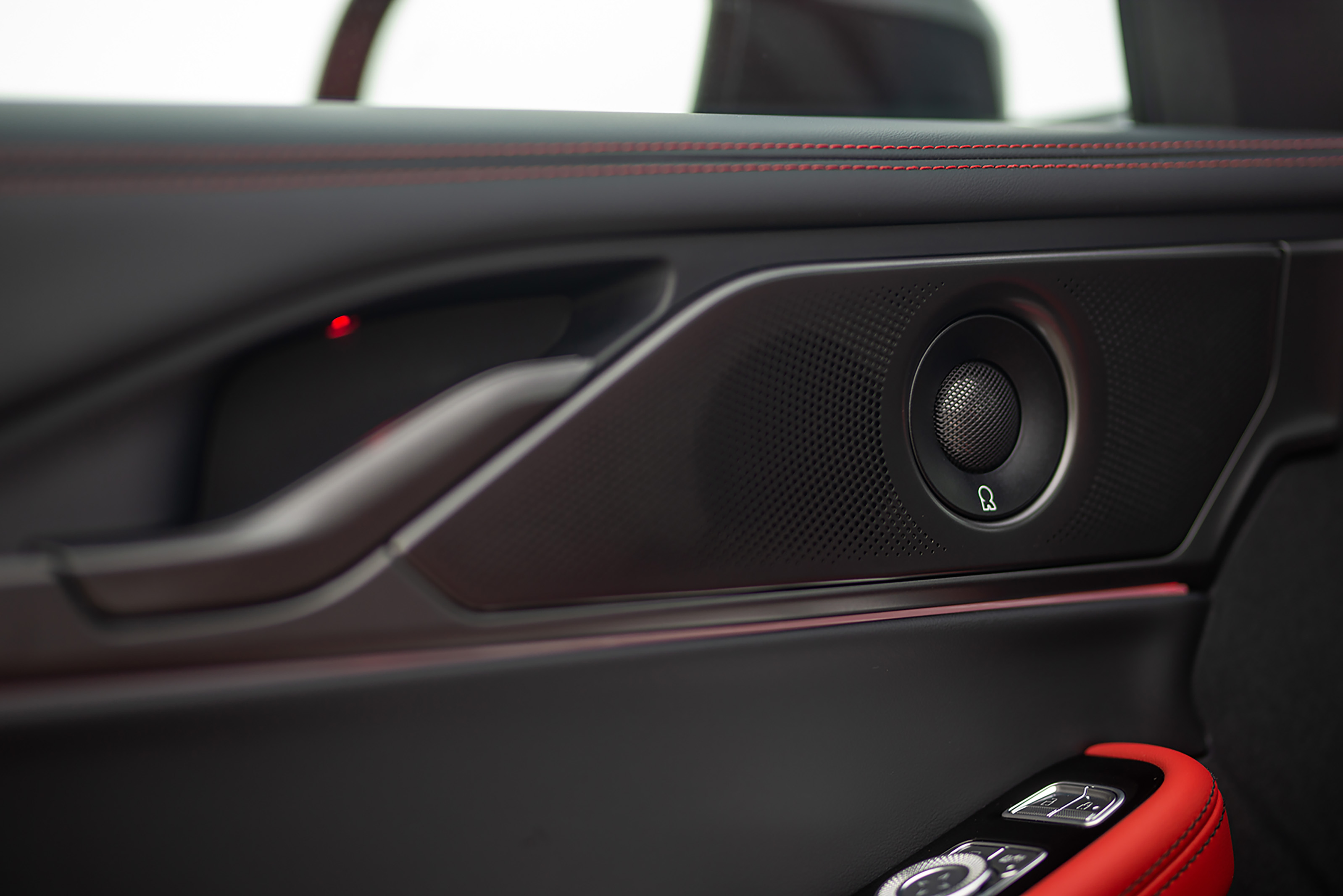 全新林肯Z携手后街男孩共赴夏日音乐派对