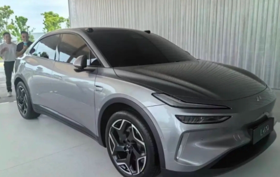 新车 | 预售21.99万元起 竞争特斯拉Model