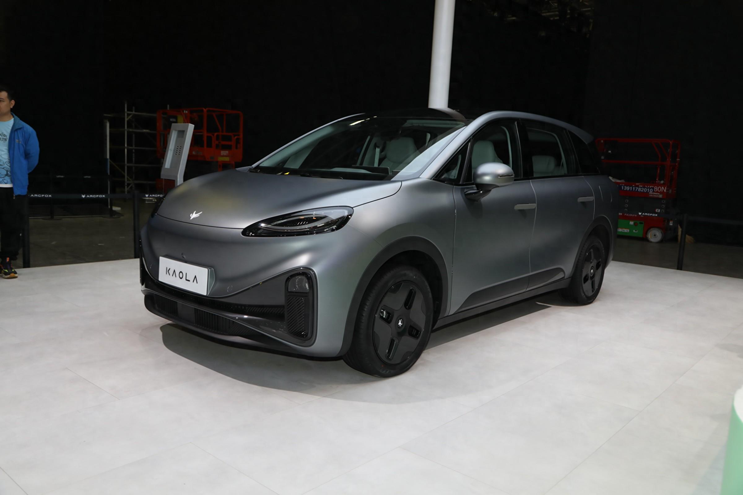  五座紧凑型MPV，竞争比亚迪D1，极狐考拉