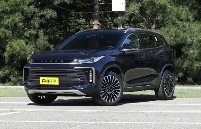 售价12.99万元起，增方向盘加热等，2025款