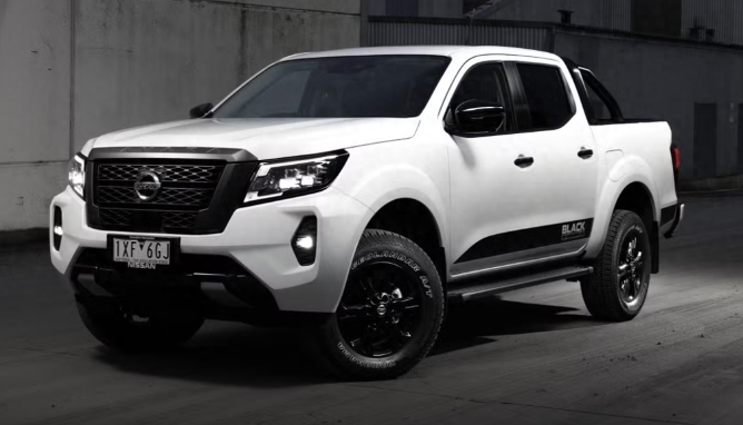 约28.4万元/2.3T柴油动力，日产纳瓦拉黑色