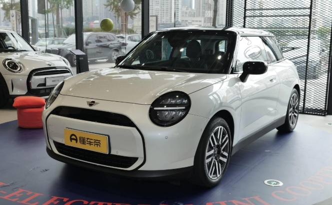  售20.98万元/续航456公里，电动MINI COOPER