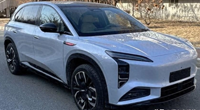 最高续航730公里/5座电动中大型SUV 红旗