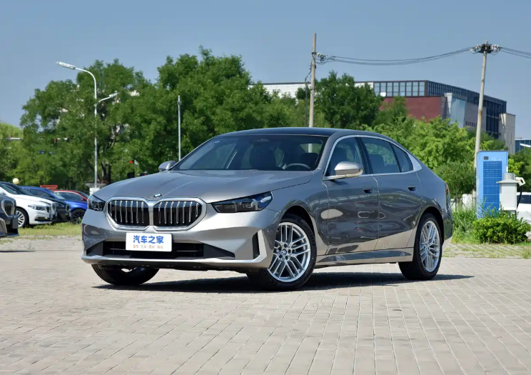 宝马召回超17万辆5系/7系等车型 极端情况